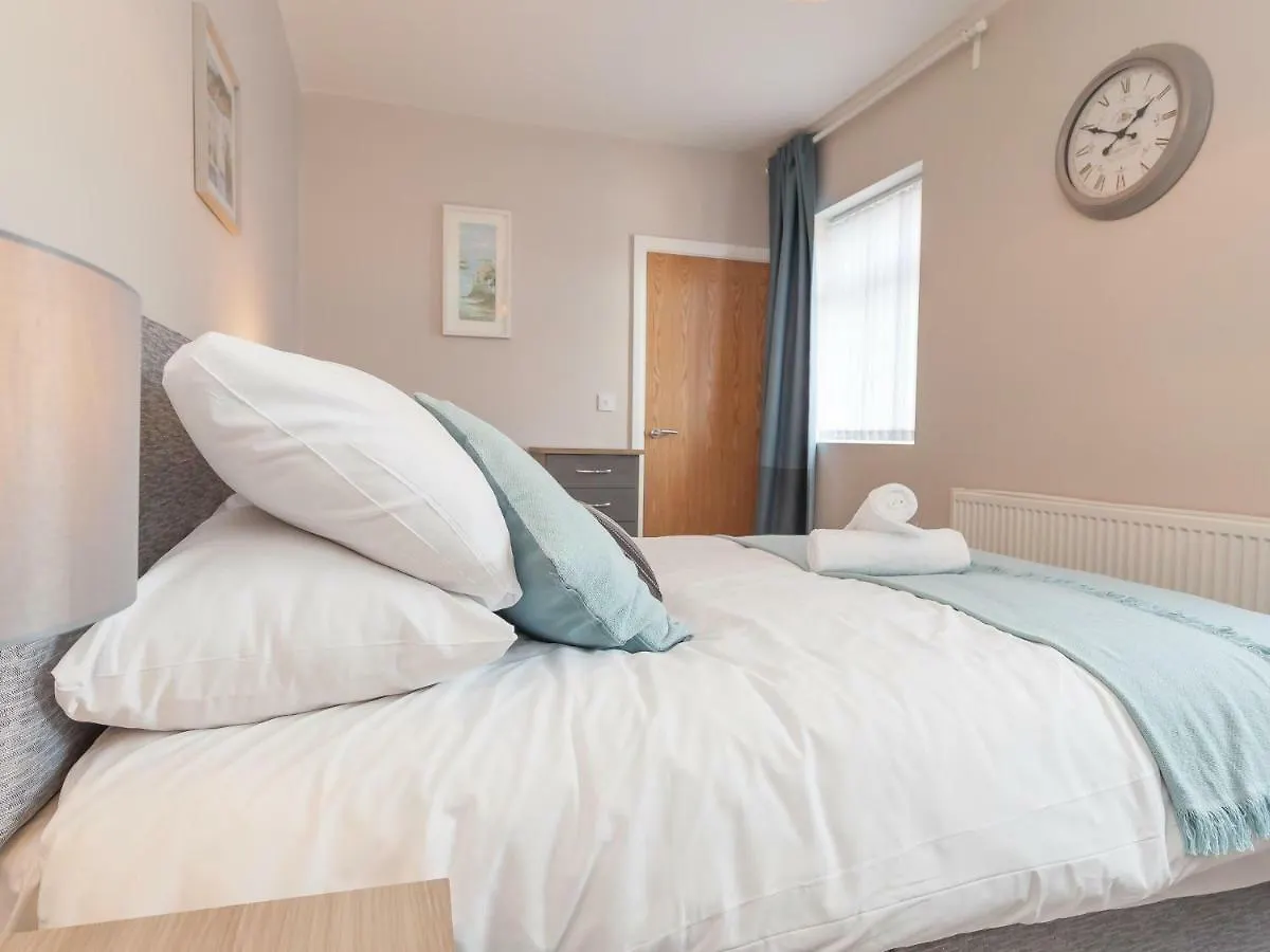 City North Apartments Belfast 0*,